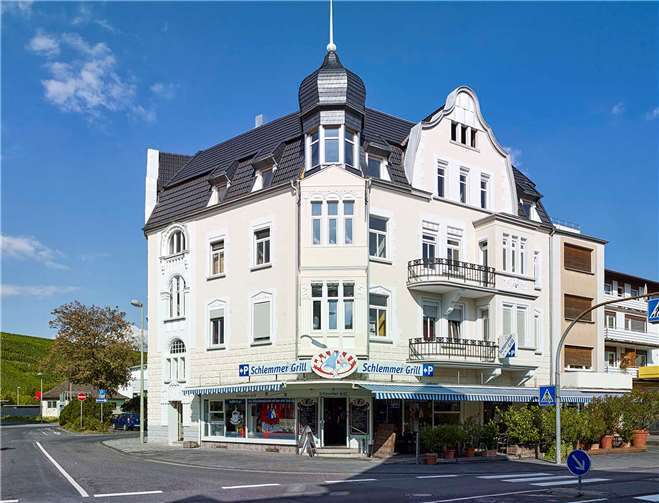 Wilhelmstraße am Bahnhof. Copyright: Axel Hausberg www.axelphoto.de