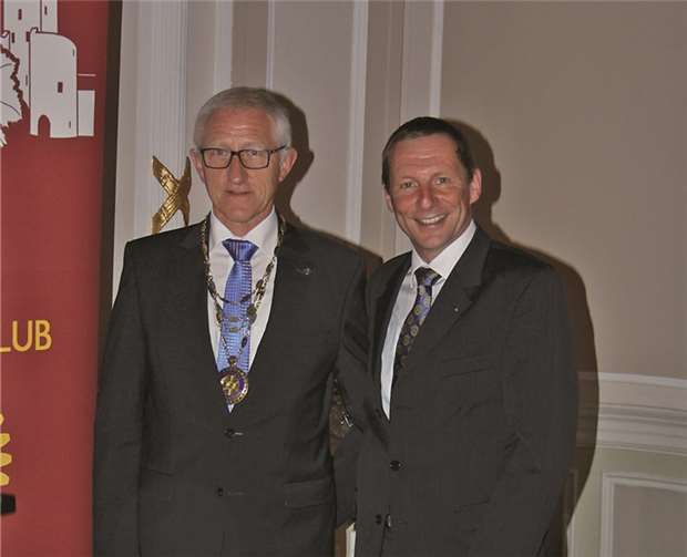 Willi Busch (links), Präsident des RC Bad Neuenahr-Ahrweiler und sein Vorgänger Hubertus Feist.