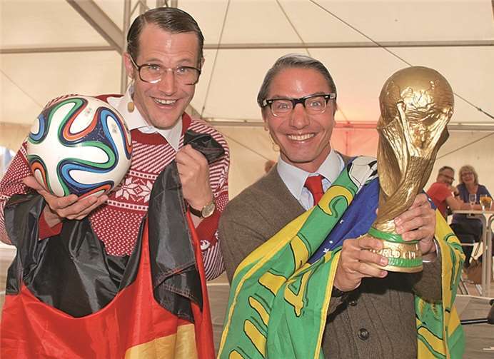 Willi & Ernst, wer kennt sie nicht waren außer Rand und Band und fußballbegeistert waren sie sowieso total.