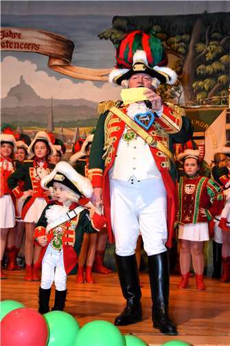 Willi Hohn mit Enkel.