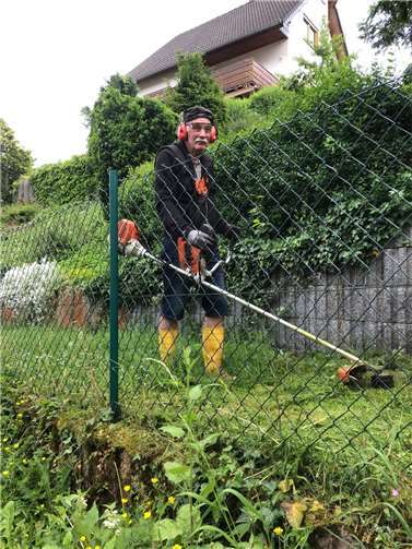 Willi Konieczny bei der Arbeit am Weg. Foto: privat