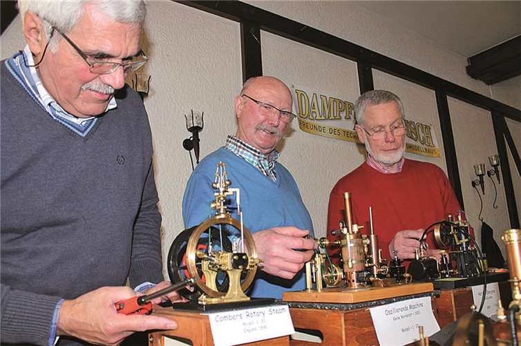 Willi Scharrenbach und seine Freunde treffen sich jeden ersten Donnerstag im Monat, im Hotel Zum Stern, um sich über ihr Hobby auszutauschen.RERE