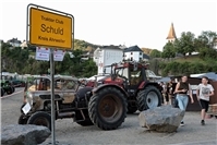 Großes Traktorentreffen in Schuld mit über 300 Fahrzeugen und Ausfahrten