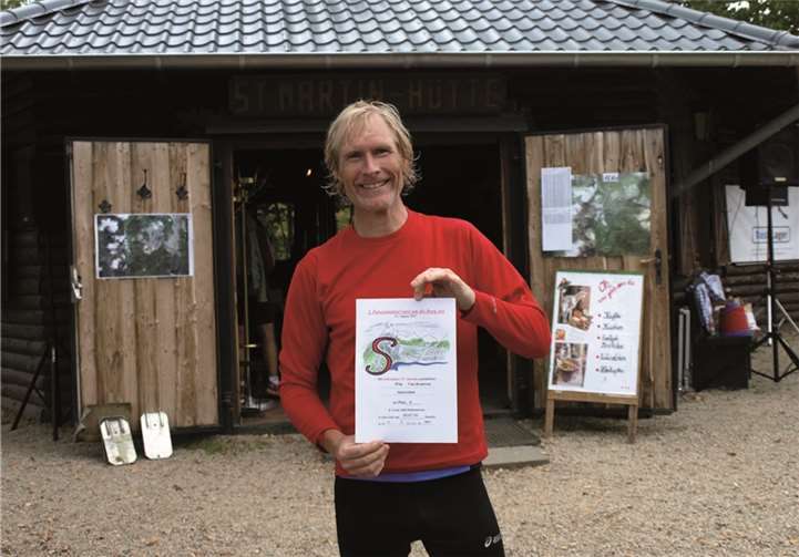 Wim van Kouteren aus Amsterdam, trotz leichter Sturzverletzungen glücklicher Finisher des K 33.