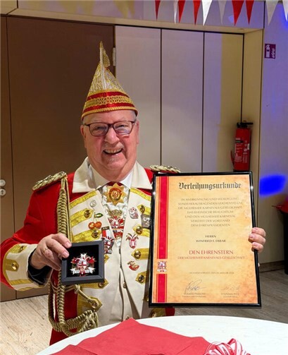 Winfried F. Erbar wurde von der MKG mit dem ersten Ehrenstern der Vereinsgeschichte ausgezeichnet.