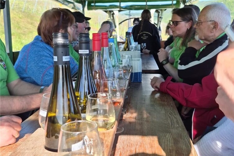 Wir genießen den guten Wein aus Winningen!