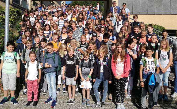 „Wir werden Klasse“: Die neue 5. Klasse des Megina-GymnasiumsFoto: privat