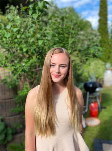 Wird ausgezeichnet: Fußballheldin Lara Pöhler.  Foto: TuS Oberwinter