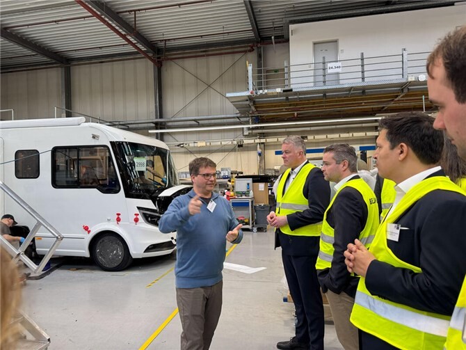 Wirtschaftsfaktor Caravaning: Einblick in die Produktion bei Niesmann+Bischoff.