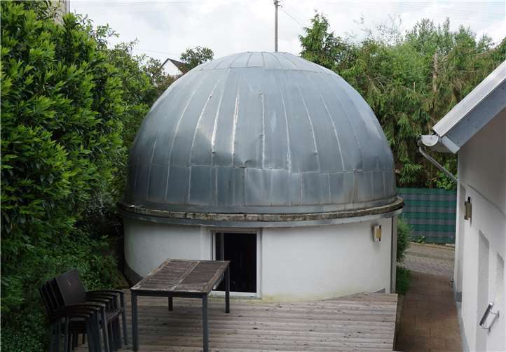 Der liebe Gott und der Urknall Wo Planetarium und Sternwarte aufhören und Wohnhaus anfängt, ist nicht immer leicht zu sagen. Foto: ROB