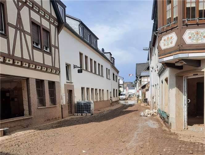 Wohn- und Geschäftshäuser in Ahrweiler. Foto: ROB