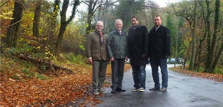Wolfgang Borreck, Vorsitzender der CDU Fraktion im Stadtrat Vallendar; Josef Dötsch, MdL; Michael Helbach; Jürgen Binder, Vorsitzender des CDU OV Hillscheid (v.l.n.r.).privat