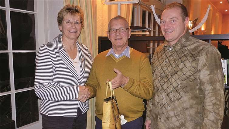 Wolfgang Heller wurde bei der Feier als ehemaligen Ortsverbandsvorsitzenden verabschiedet. privat