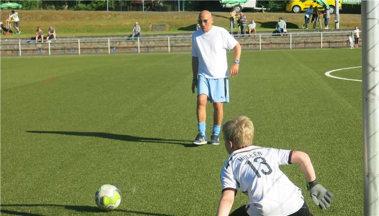Wolfgang Kleff beim Torwart-Training