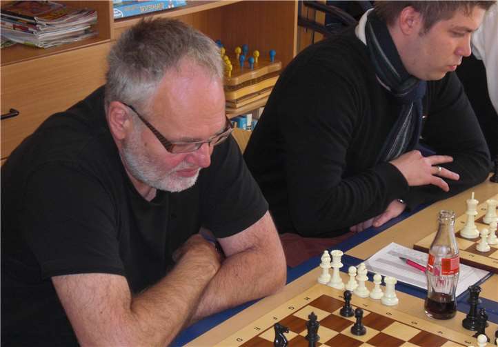 Wolfgang Kutzner und Mathias Koslowski (v.li.n.re.) gewannen ihre Partien.privat