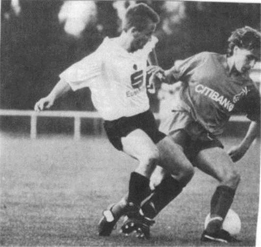 Wolfgang Schlösser und Horst Heldt kannten sich aus Jugendspielen. Vor 25 Jahren sahen sie sich zuletzt, seitdemwurde einer von ihnen deutscher Nationalspieler, der andere trainierte und spielte im Rhein-Sieg-Kreis.