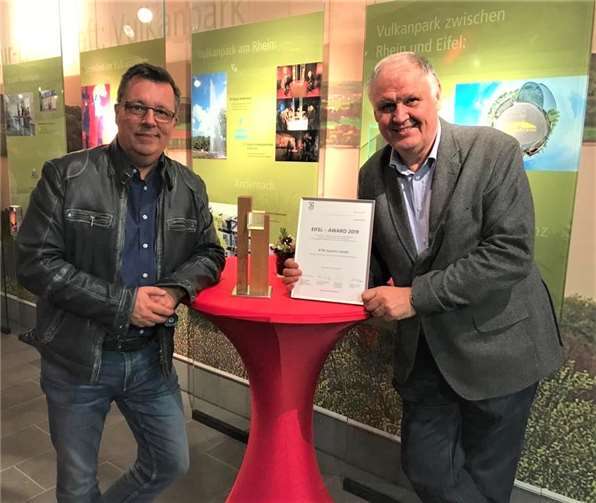 Wolfgang Teichmann (links) und Norbert Kreyer von KTW Technology freuen sich über den Eifel Award 2019. Foto: privat