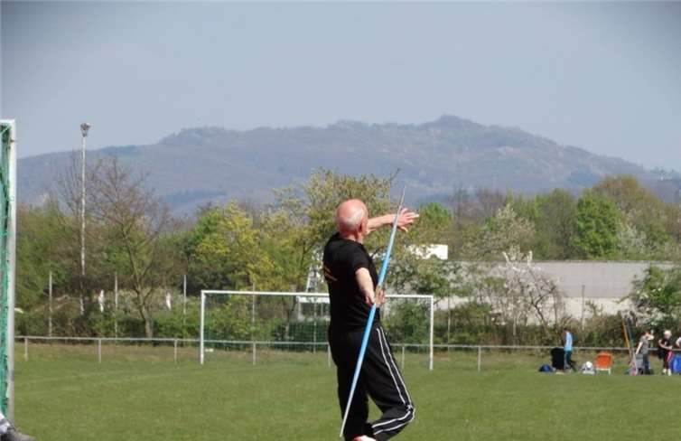 Wolgang Kownatka mit dem Speerwurf zur Vize-Meisterschaft.privat
