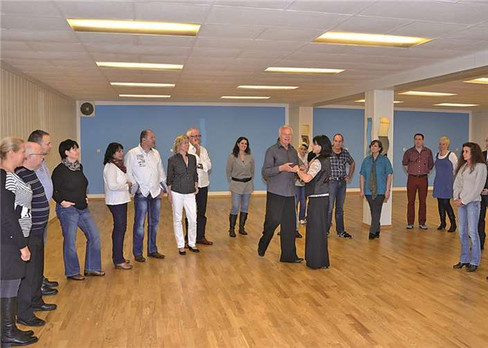 Tanzclub feiert Eröffnung 