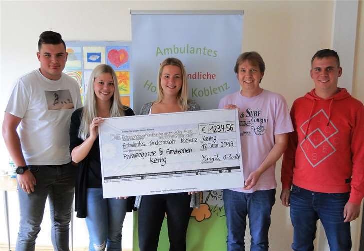 Yannis Schäfer, Julia Pürling, Lisa Watembach, Dirk Griesel, Jan Schneemann (v. l.).Foto: privat