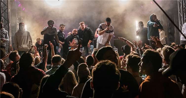 Yaw Herra, Füffi & Dissy wurde auf der „Circle of Vibes“-Bühne.