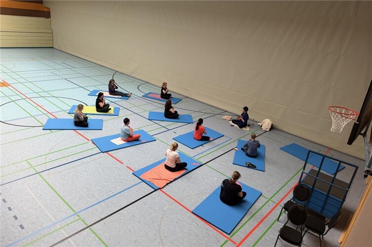 Yoga-Kurs beim Gesundheitstag