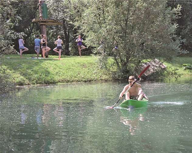 Yoga und Kajak standen auf dem Programm.