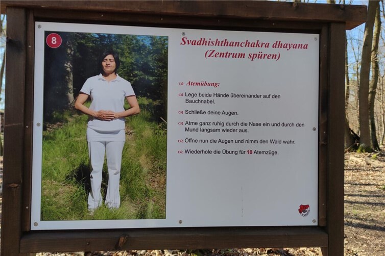 Yogatafel auf dem Yogaweg