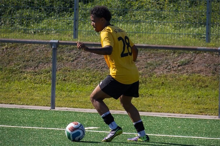 Youngster Bennet Olender steuerte beim Auswärtssieg in Gönnersdorf zwei Vorlagen bei.