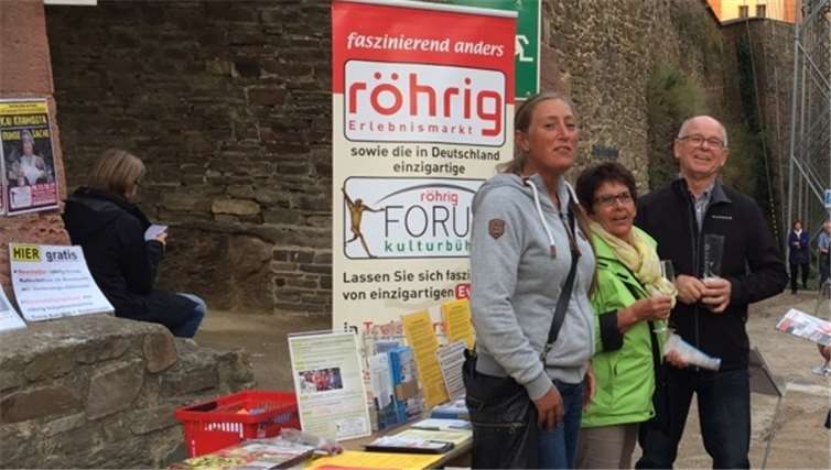 Yvonne Röhrig informierte am Info-Stand auf der Festung Ehrenbreitstein über die röhrig-forum-Highlights und war verantwortlich für die große Eintrittskarten-Verlosung.Laura Bleser