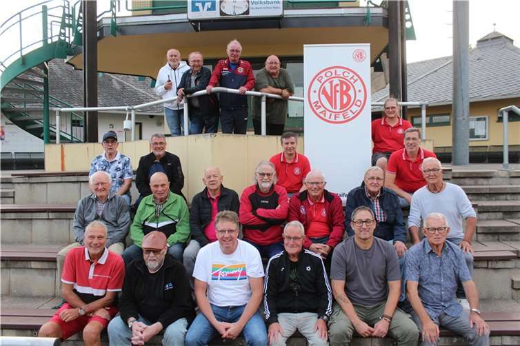 Zahlreiche Alt- Internationale waren der Einladung gefolgt.  Foto: privat