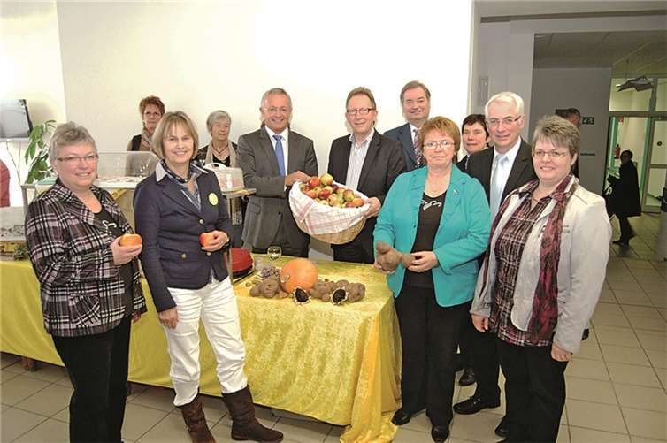 Zahlreiche Anwesende konnten bei der Eröffnungsfeier begrüßt werden. Privat