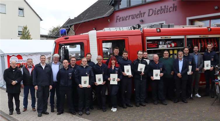 Zahlreiche Beförderungen wurden ausgesprochen.