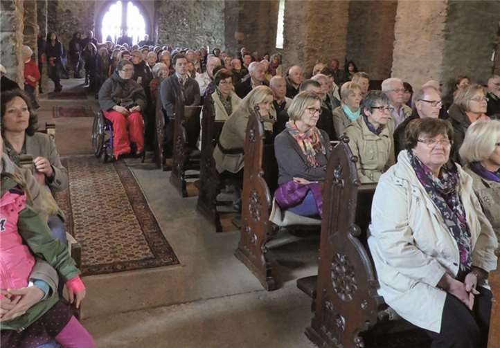 Zahlreiche Besucher erlebten das Konzert in der Bleidenbergkirche. privat