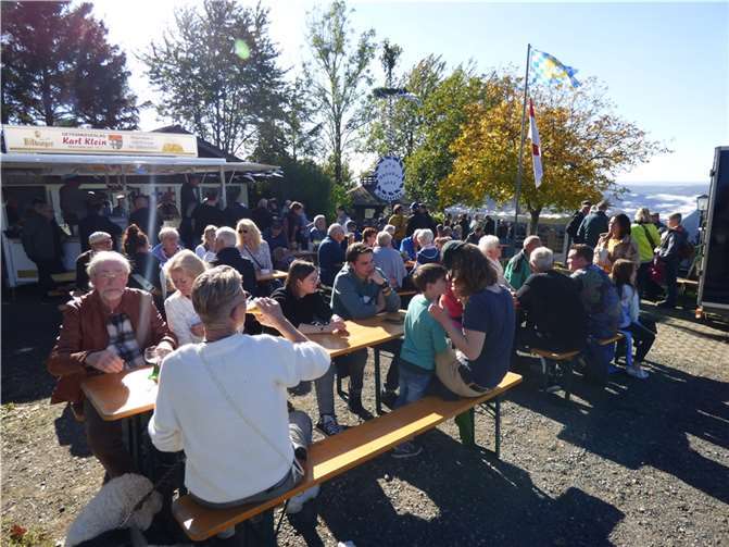 Zahlreiche Besucher fanden sich zum traditionellen Oktoberfest ein.  Foto: HVO