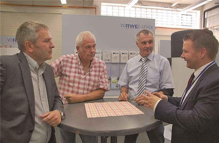 Zahlreiche Besucher informierten sich im Schulungszentrum für Wärmepumpen- und Klimatechnik rund um das Thema „Effizientes Bauen, Modernisieren und Sanieren.“ RWE Deutschland AG