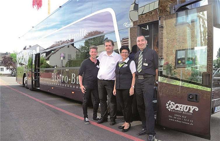 Zahlreiche Besucher informierten sich vergangene Woche in Arenberg, ,schauten sich den Bistro-Bus aus der Nähe an und nahmen auch das Angebot zum Probesitzen gerne wahr. Wakan-Mato