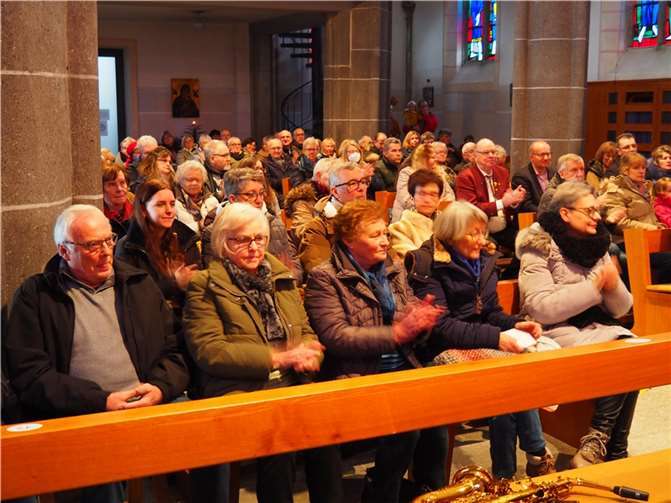Zahlreiche Besucher lauschten dem festlichen Konzert.