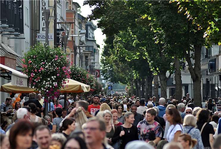 Zahlreiche Besucher zog es zu den Markttagen.  Fotos: Franz-Josef Dehenn
