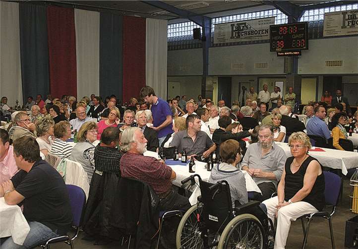 Zahlreiche Bürger waren gekommen.