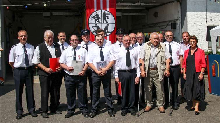 Zahlreiche Ehrungen wurden vorgenommen. Fotos: CEW