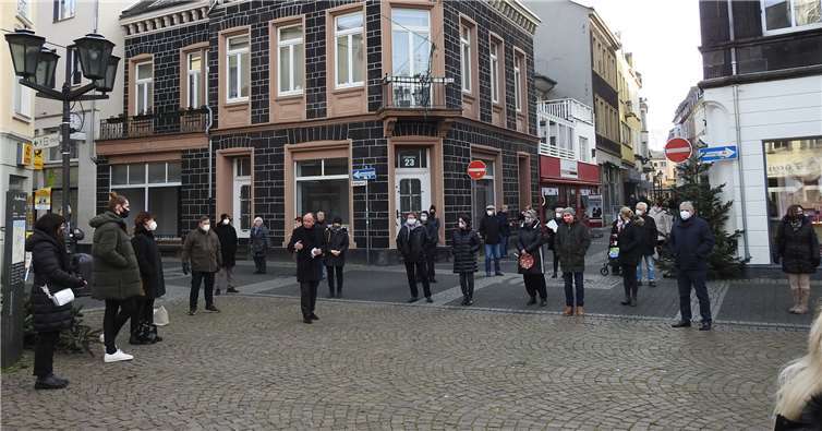 Zahlreiche Einzelhändler in Andernach beteiligten sich an der Aktion „Wir machen auf…merksam“. Fotos: WAMFO.DE