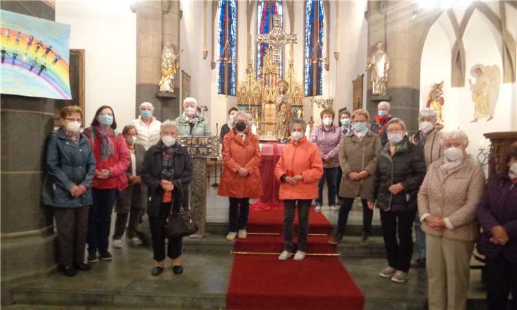 Zahlreiche Frauen nahmen an der Andacht teil. Fotos: privat