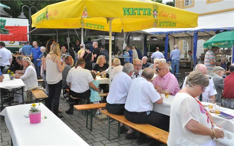 Zahlreiche Gäste besuchten die Kirmes.