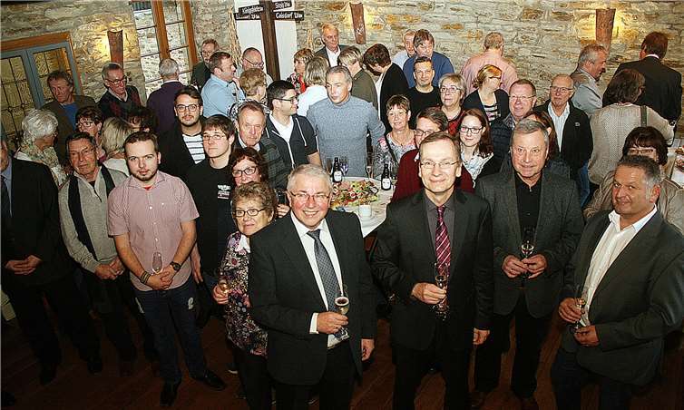 Zahlreiche Gäste erschienen zum Empfang im Backes. - RÜ -