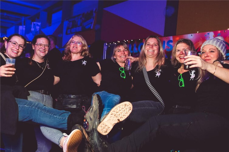 Zahlreiche Gäste feierten auf der XXL Après-Ski-Party.Foto: Christoph Hamacher