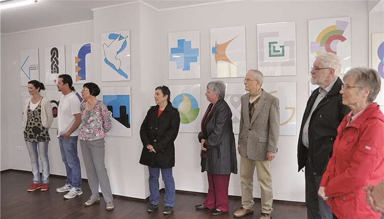 Zahlreiche Gäste waren zur Vernissage erschienen.