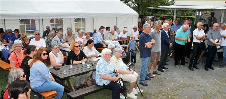 Zahlreiche Gäste wohnten dem Festkommers bei. RASCH