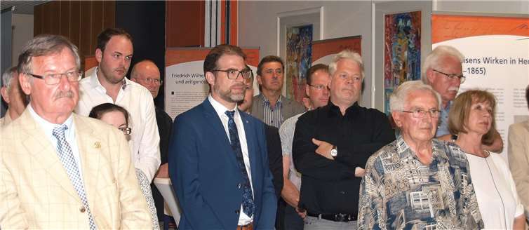 Zahlreiche Gäste wohnten der Ausstellungseröffnung bei.privat