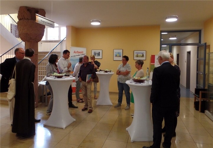 Zahlreiche Gäste wohnten der Eröffnung bei. Foto: Ziegelmayer